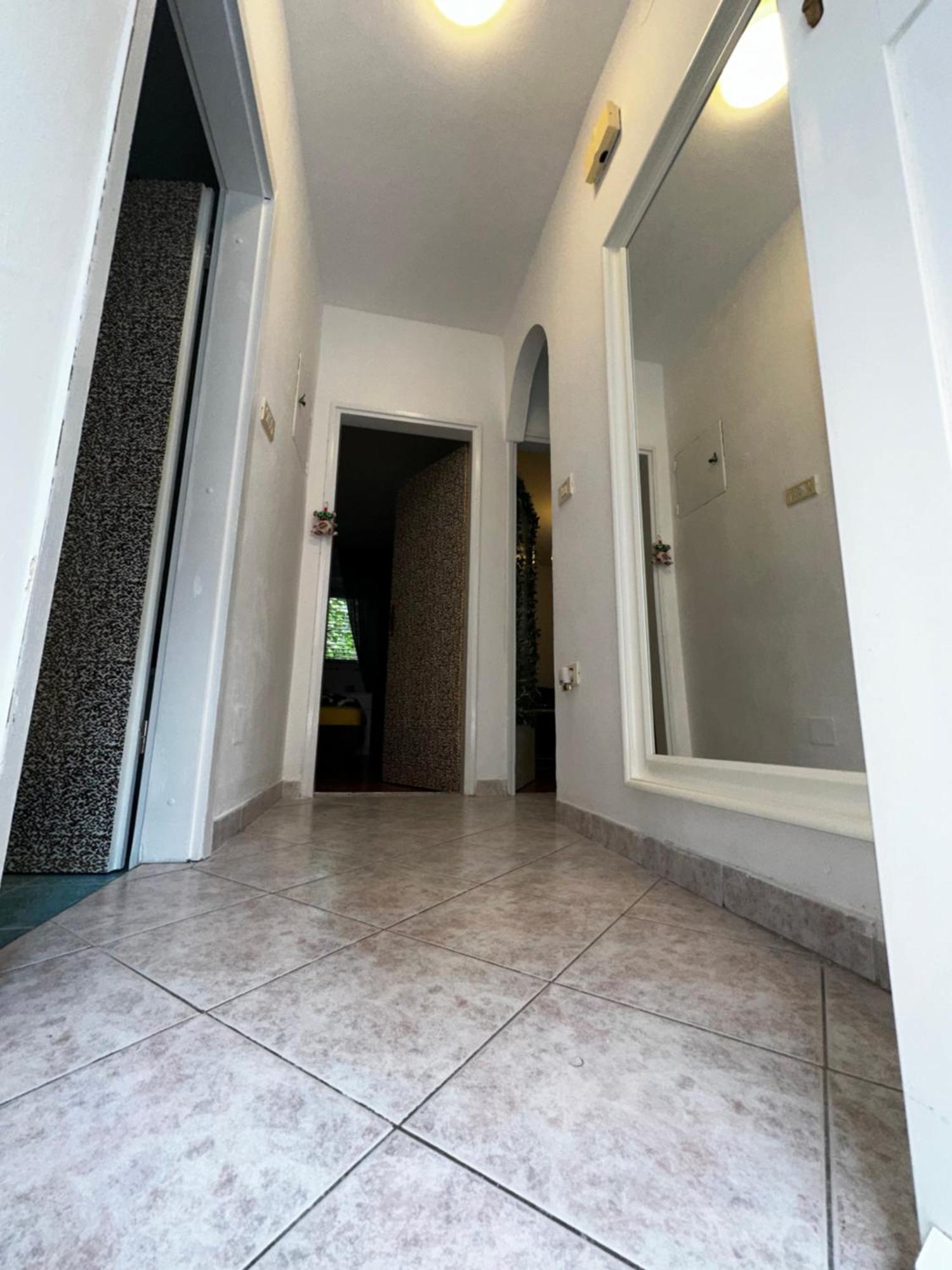 Rose Apartment